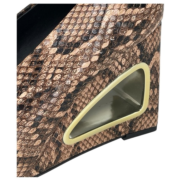 Katy Perry Hollow Wedge Snake Print Womens Pump Size 8.5M - Picture 7 of 13